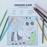 Färglägg med kod – skogens djur - bild 2